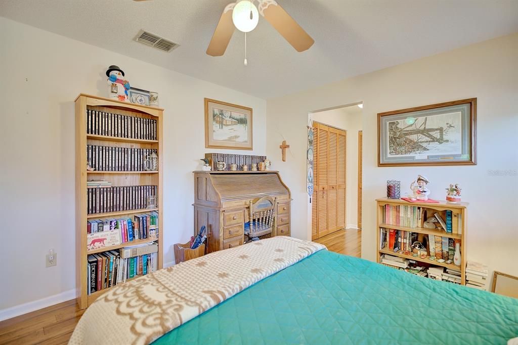 For Sale: $290,000 (2 beds, 2 baths, 1448 Square Feet)