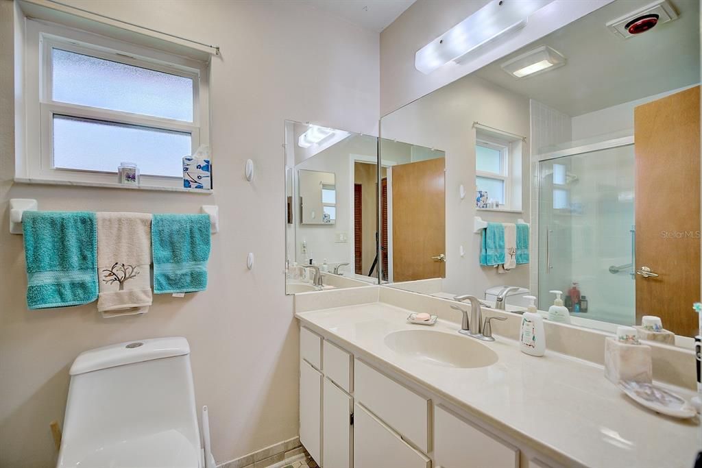 For Sale: $290,000 (2 beds, 2 baths, 1448 Square Feet)