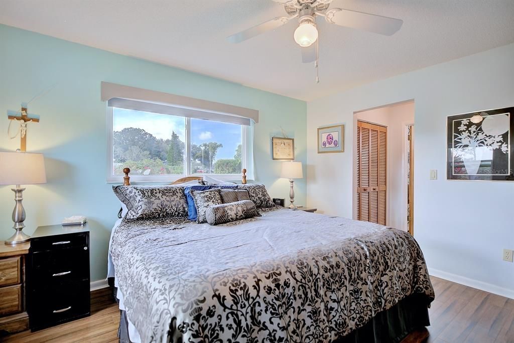 For Sale: $290,000 (2 beds, 2 baths, 1448 Square Feet)