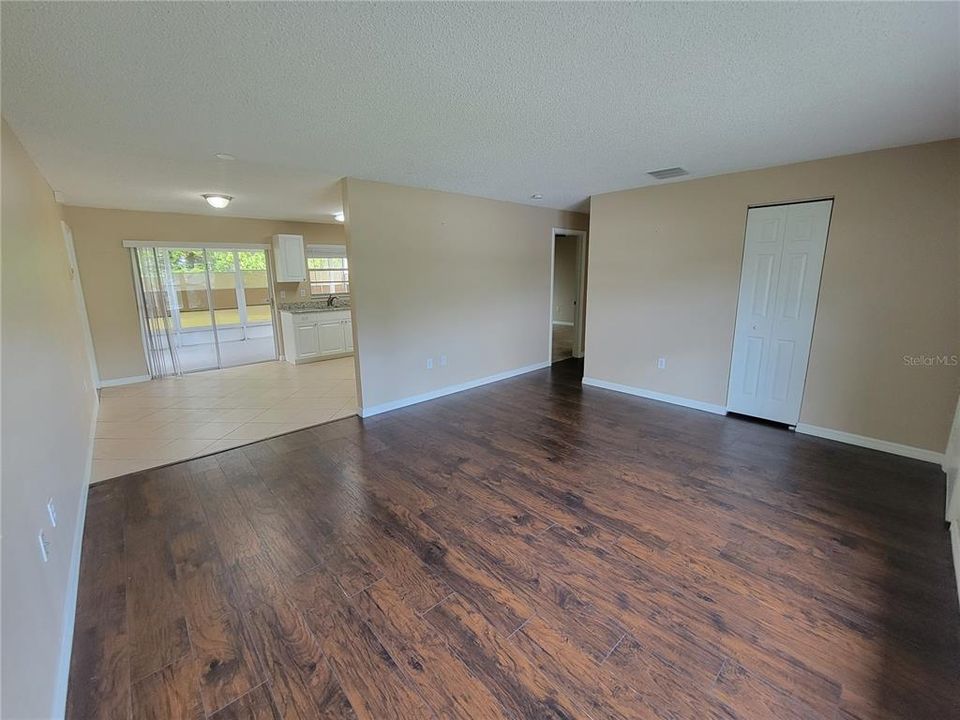 For Rent: $1,650 (2 beds, 2 baths, 969 Square Feet)