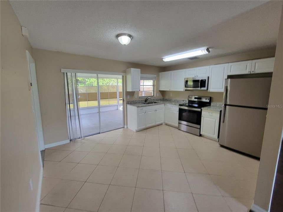 For Rent: $1,650 (2 beds, 2 baths, 969 Square Feet)