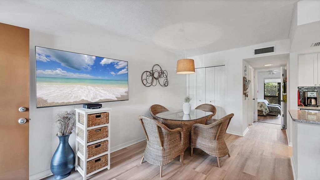 En Venta: $109,000 (1 camas, 1 baños, 647 Pies cuadrados)