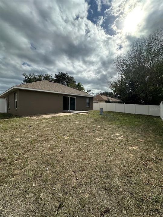 En Renta: $1,950 (3 camas, 2 baños, 1239 Pies cuadrados)