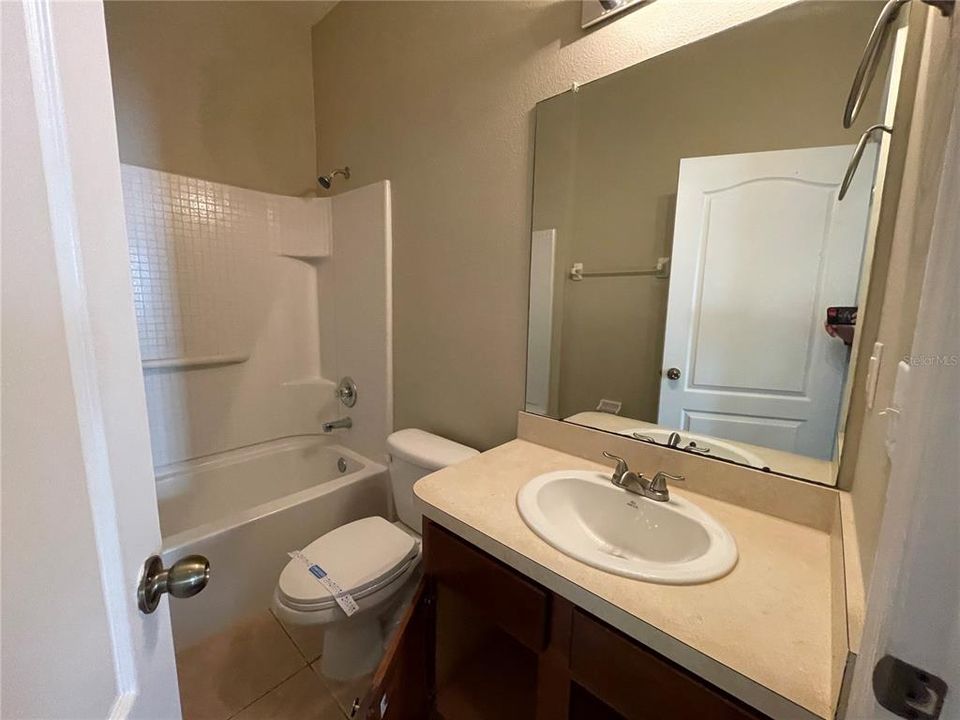 For Sale: $299,900 (4 beds, 2 baths, 1878 Square Feet)