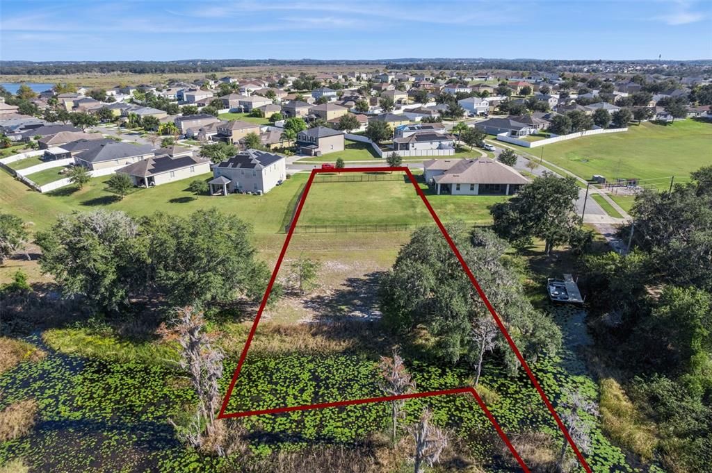 На продажу: $159,000 (0.53 acres)