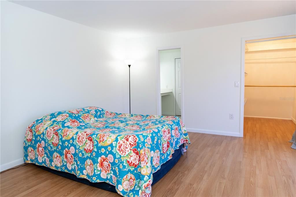 En Renta: $1,950 (2 camas, 2 baños, 1330 Pies cuadrados)