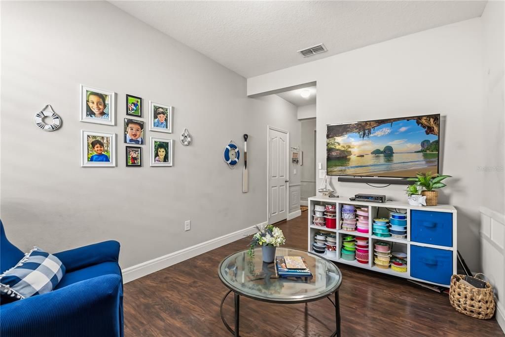 For Sale: $599,900 (3 beds, 2 baths, 2136 Square Feet)