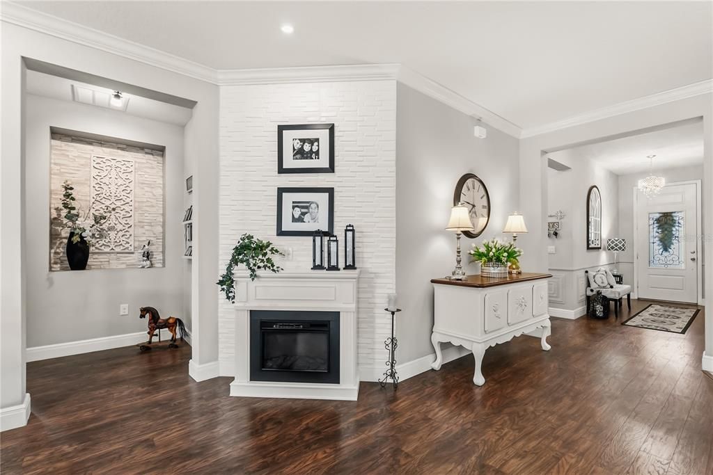 For Sale: $599,900 (3 beds, 2 baths, 2136 Square Feet)