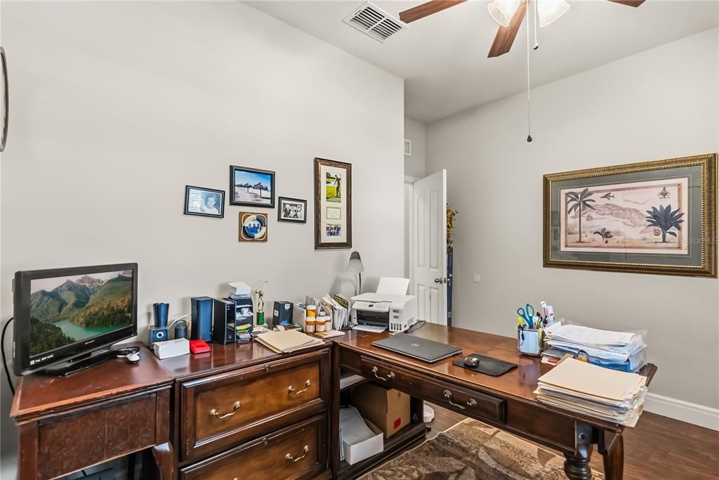 For Sale: $599,900 (3 beds, 2 baths, 2136 Square Feet)