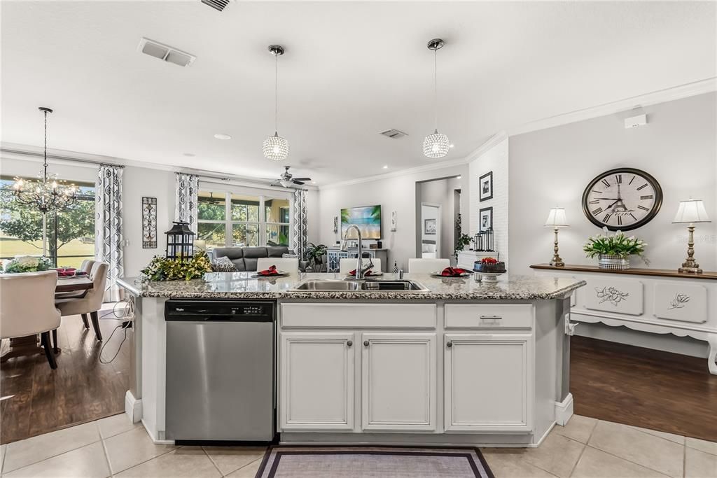 For Sale: $599,900 (3 beds, 2 baths, 2136 Square Feet)