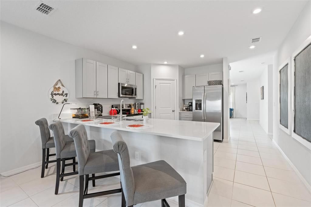 En Renta: $2,500 (4 camas, 2 baños, 1974 Pies cuadrados)