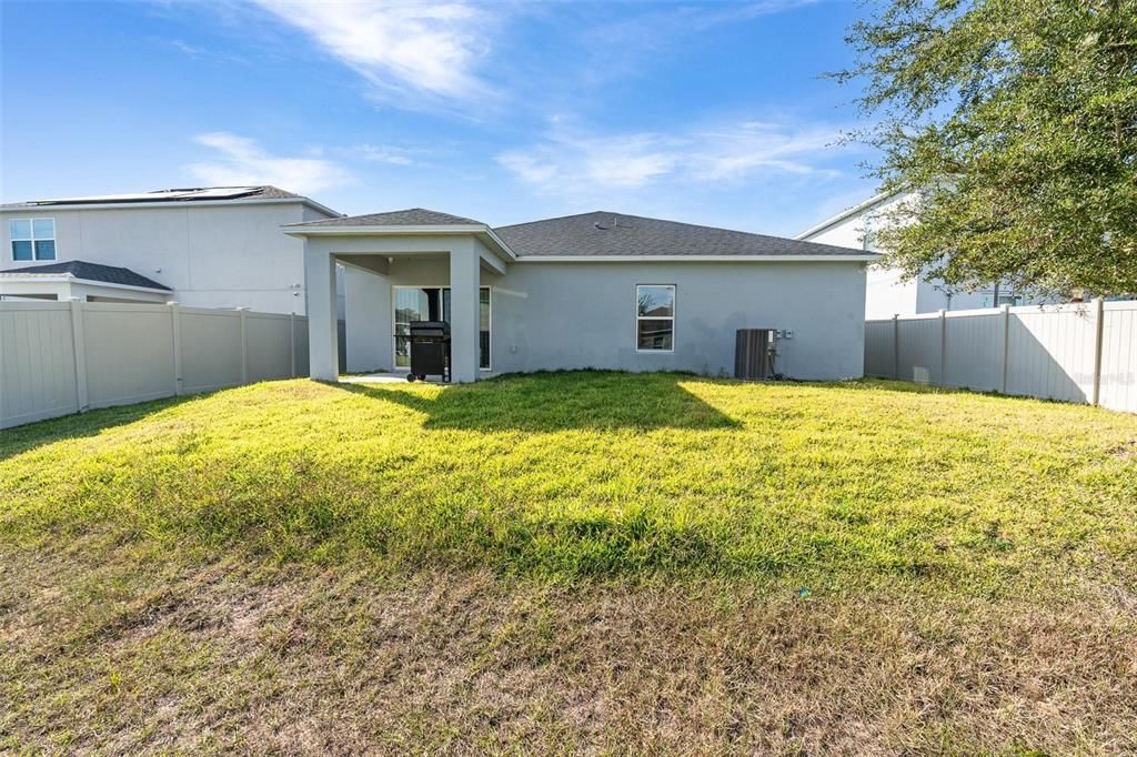 En Renta: $2,500 (4 camas, 2 baños, 1974 Pies cuadrados)