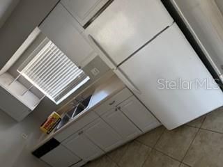 For Sale: $134,900 (2 beds, 1 baths, 912 Square Feet)