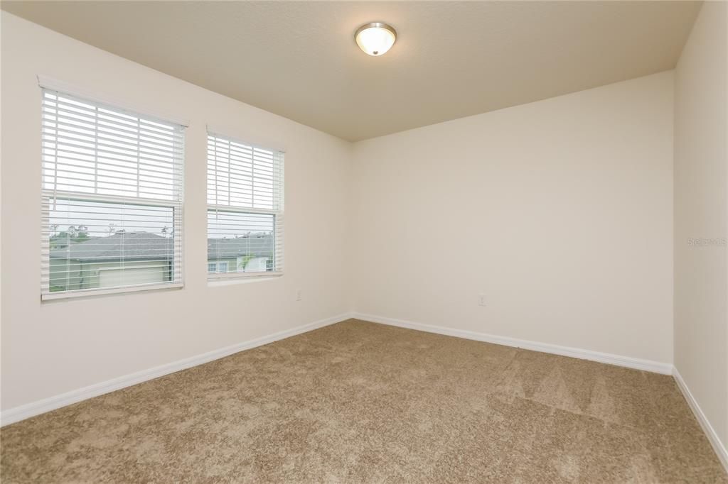 For Rent: $2,350 (4 beds, 2 baths, 2132 Square Feet)