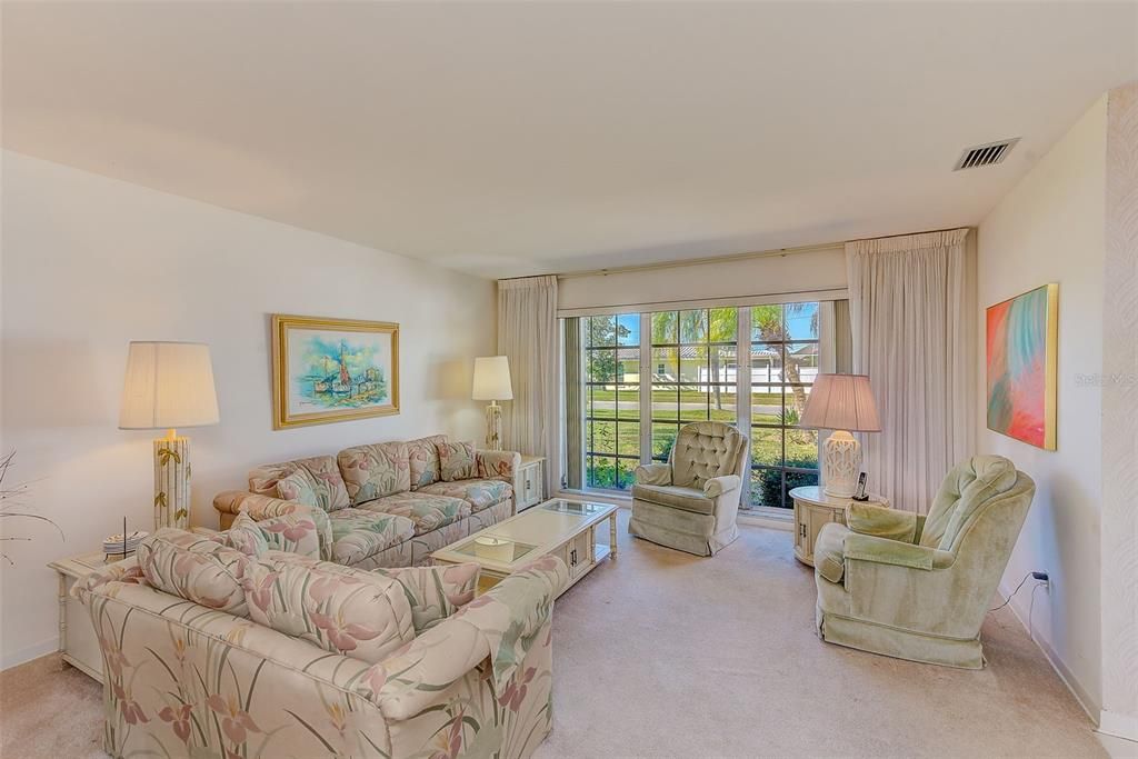 На продажу: $498,000 (2 спален, 2 ванн, 1560 Квадратных фут)