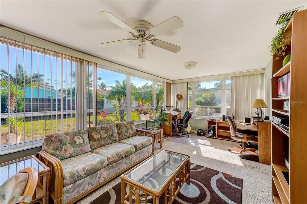 На продажу: $498,000 (2 спален, 2 ванн, 1560 Квадратных фут)