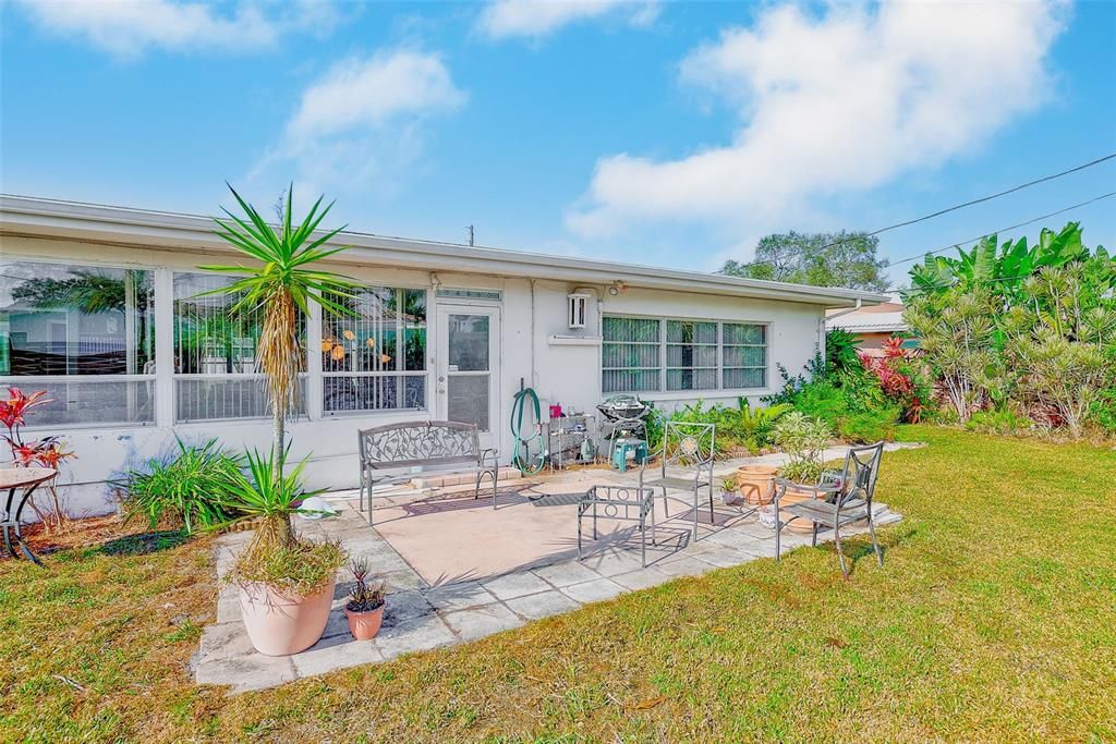 На продажу: $498,000 (2 спален, 2 ванн, 1560 Квадратных фут)