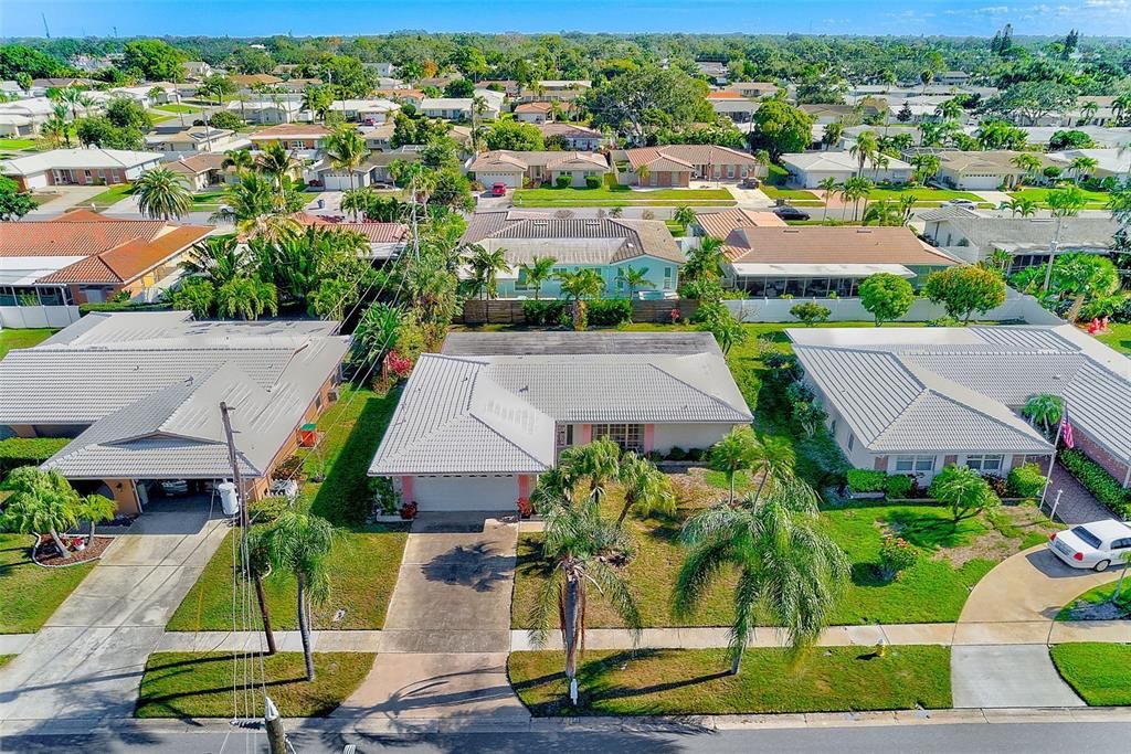 На продажу: $498,000 (2 спален, 2 ванн, 1560 Квадратных фут)