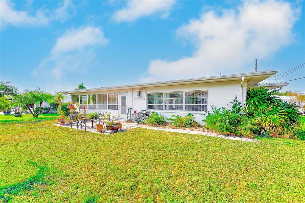 На продажу: $498,000 (2 спален, 2 ванн, 1560 Квадратных фут)