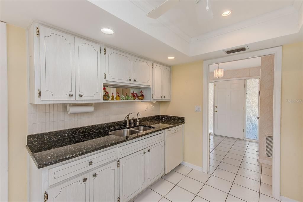 На продажу: $498,000 (2 спален, 2 ванн, 1560 Квадратных фут)