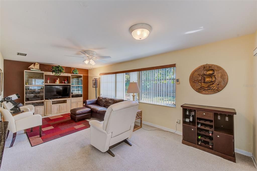 На продажу: $498,000 (2 спален, 2 ванн, 1560 Квадратных фут)