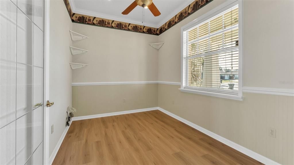 На продажу: $419,900 (4 спален, 2 ванн, 2475 Квадратных фут)