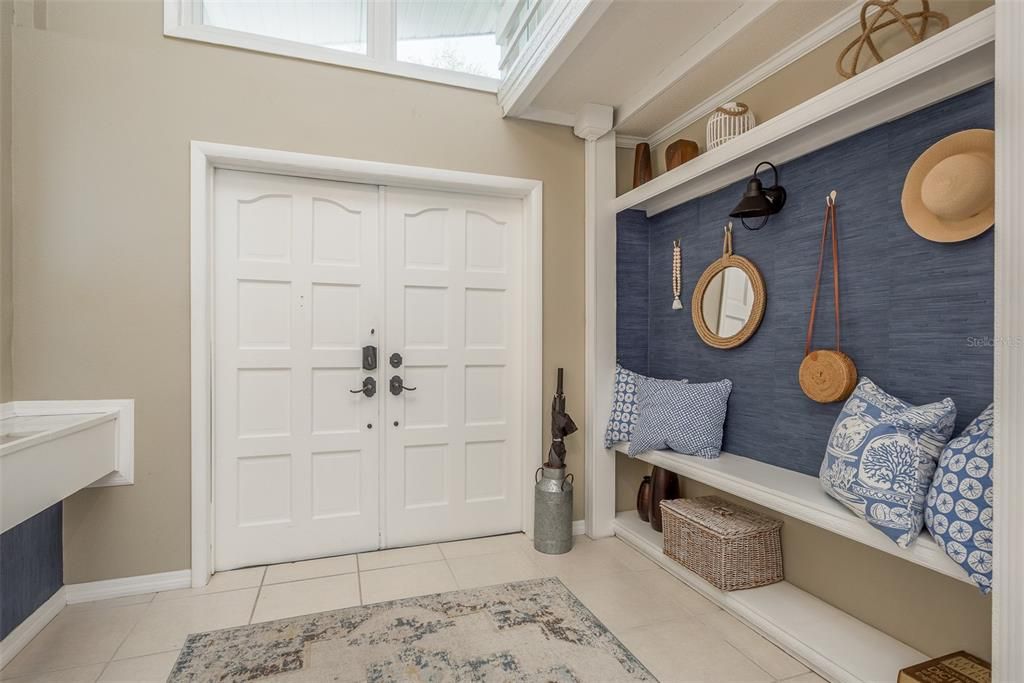 合同活跃: $849,000 (6 贝兹, 3 浴室, 3335 平方英尺)