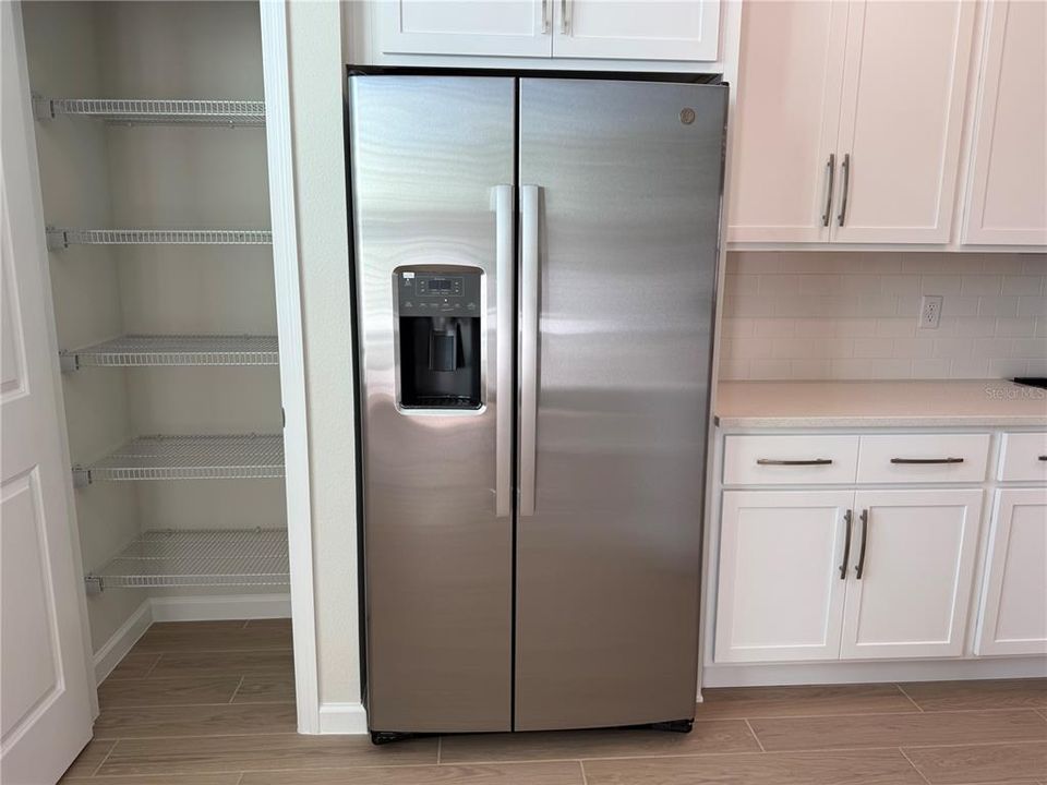 For Rent: $2,600 (3 beds, 2 baths, 1693 Square Feet)