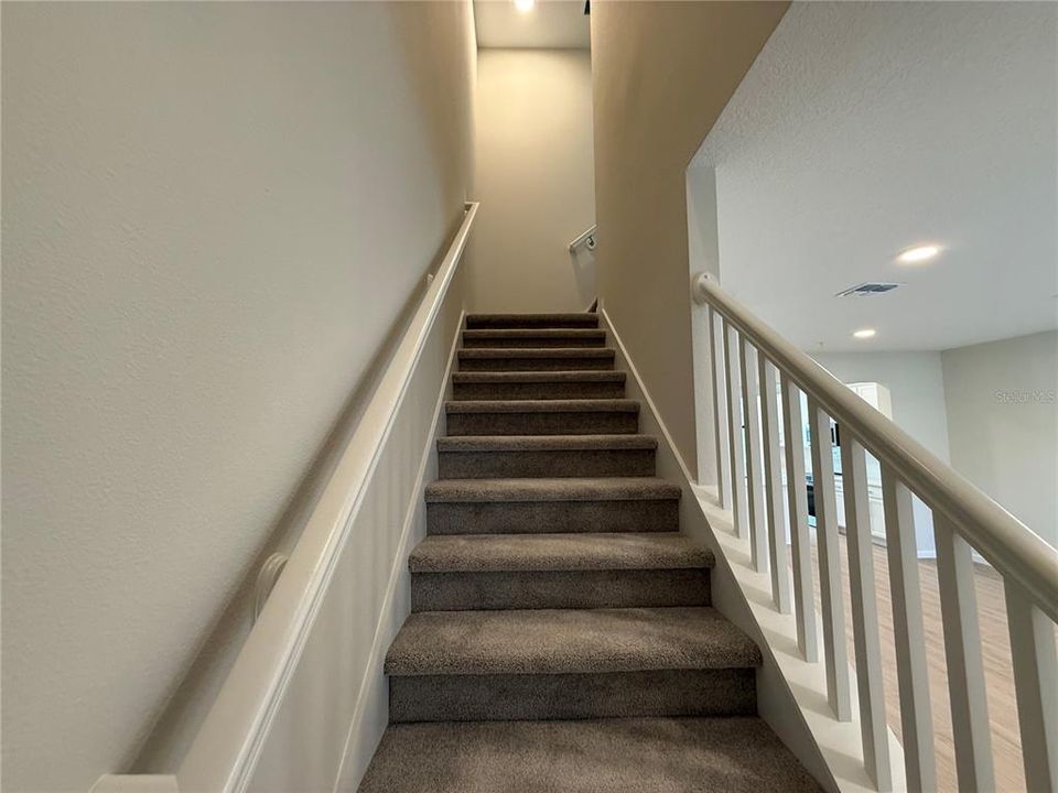 For Rent: $2,600 (3 beds, 2 baths, 1693 Square Feet)