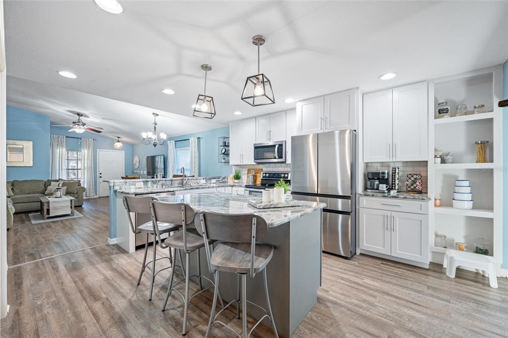 For Sale: $419,900 (3 beds, 2 baths, 1403 Square Feet)