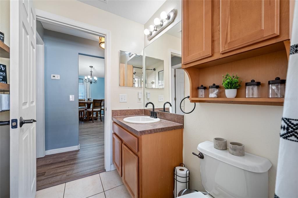 For Sale: $419,900 (3 beds, 2 baths, 1403 Square Feet)