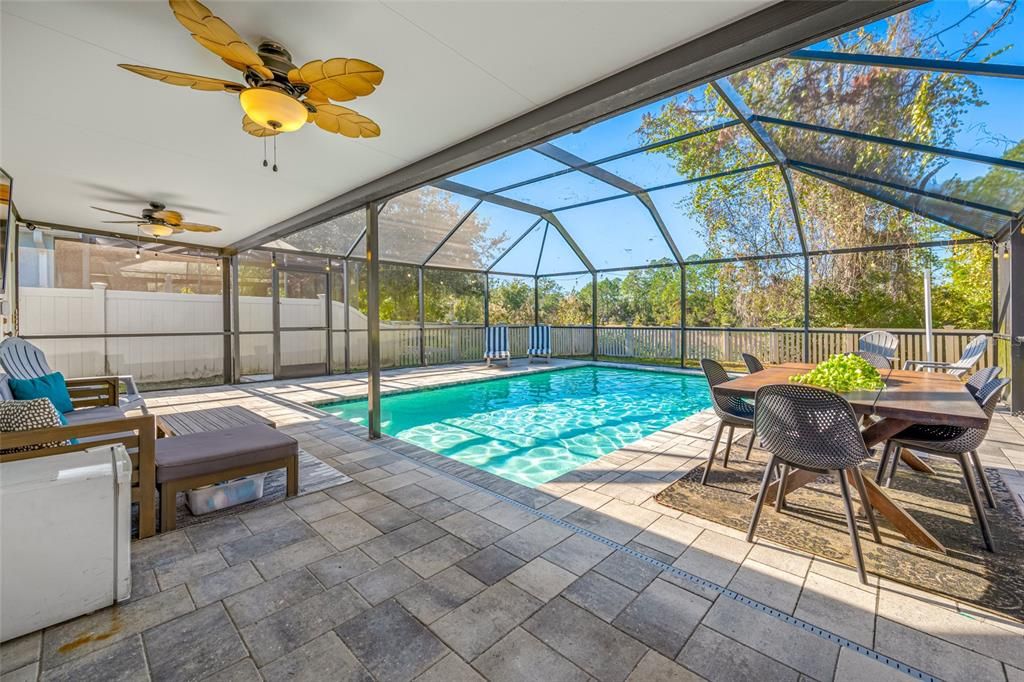 For Sale: $419,900 (3 beds, 2 baths, 1403 Square Feet)