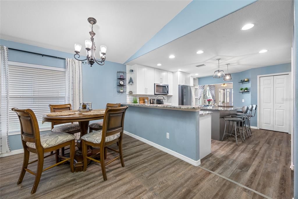 For Sale: $419,900 (3 beds, 2 baths, 1403 Square Feet)