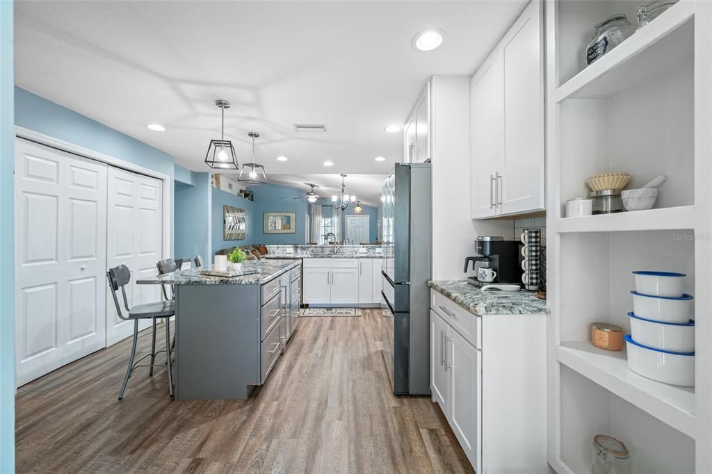 For Sale: $419,900 (3 beds, 2 baths, 1403 Square Feet)