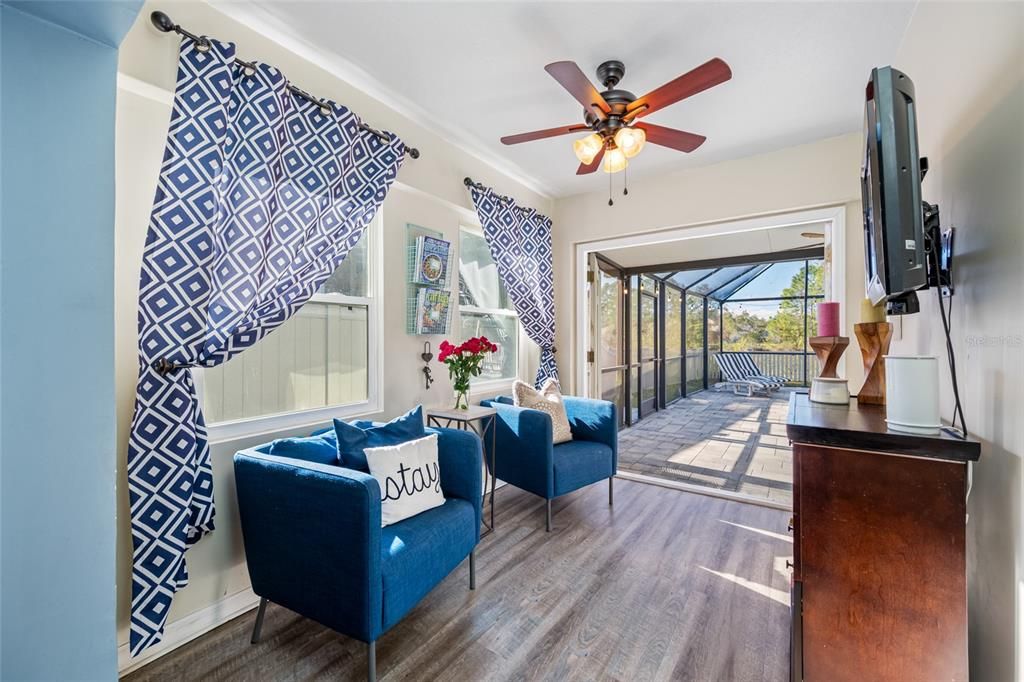 For Sale: $419,900 (3 beds, 2 baths, 1403 Square Feet)