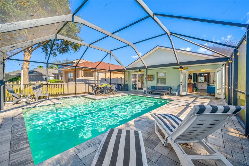 For Sale: $419,900 (3 beds, 2 baths, 1403 Square Feet)