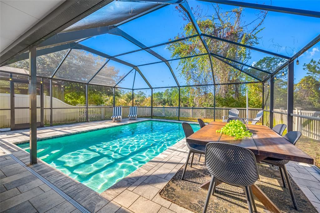 For Sale: $419,900 (3 beds, 2 baths, 1403 Square Feet)