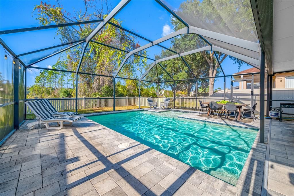 For Sale: $419,900 (3 beds, 2 baths, 1403 Square Feet)