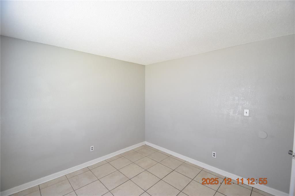 出租: $1,195 (2 贝兹, 1 浴室, 705 平方英尺)