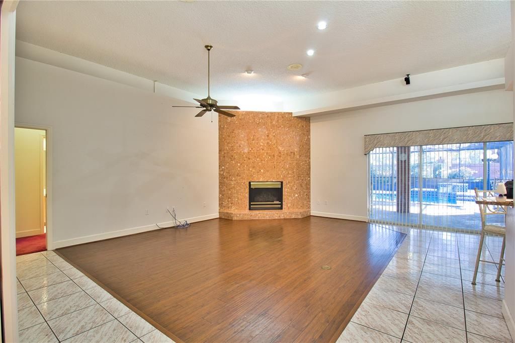 待售: $500,000 (4 贝兹, 3 浴室, 2860 平方英尺)