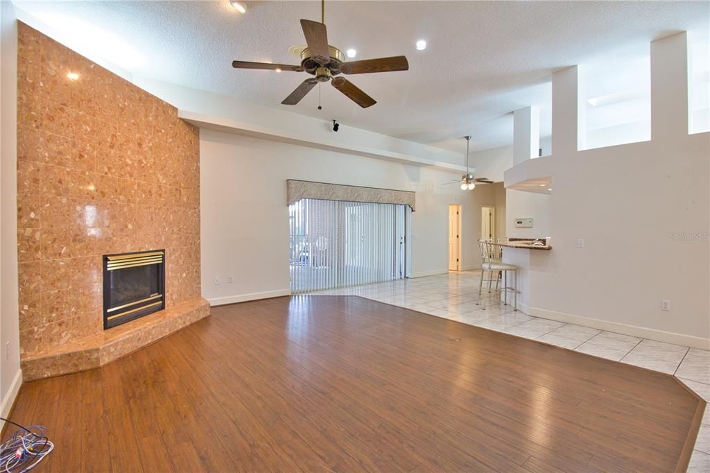 待售: $500,000 (4 贝兹, 3 浴室, 2860 平方英尺)