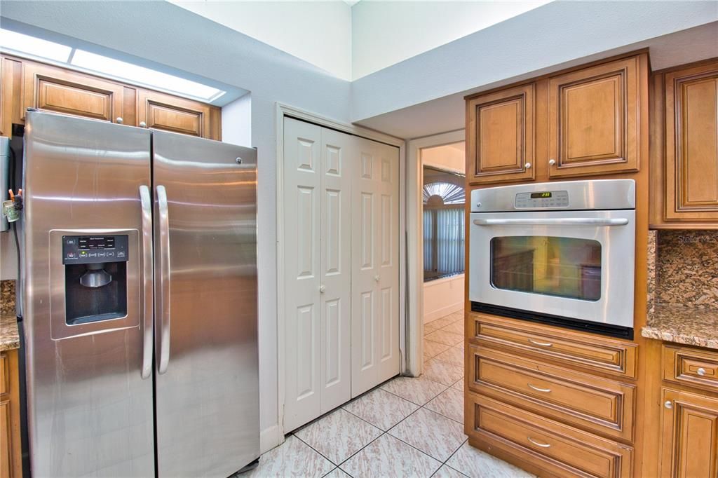 待售: $500,000 (4 贝兹, 3 浴室, 2860 平方英尺)