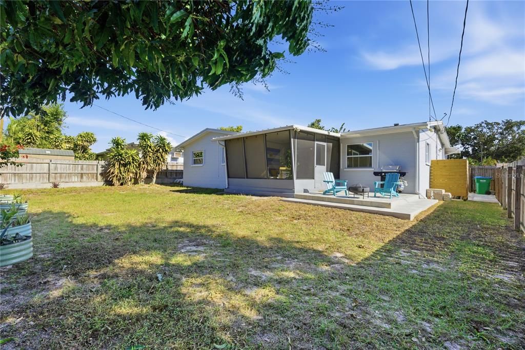 En Venta: $429,000 (3 camas, 2 baños, 1233 Pies cuadrados)