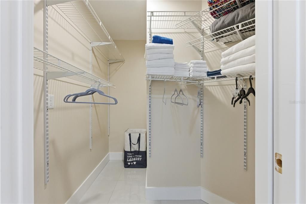 En Venta: $429,000 (3 camas, 2 baños, 1233 Pies cuadrados)