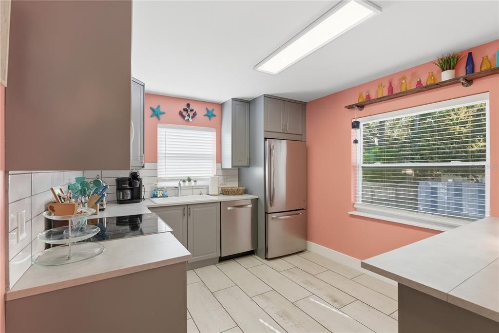 En Venta: $429,000 (3 camas, 2 baños, 1233 Pies cuadrados)