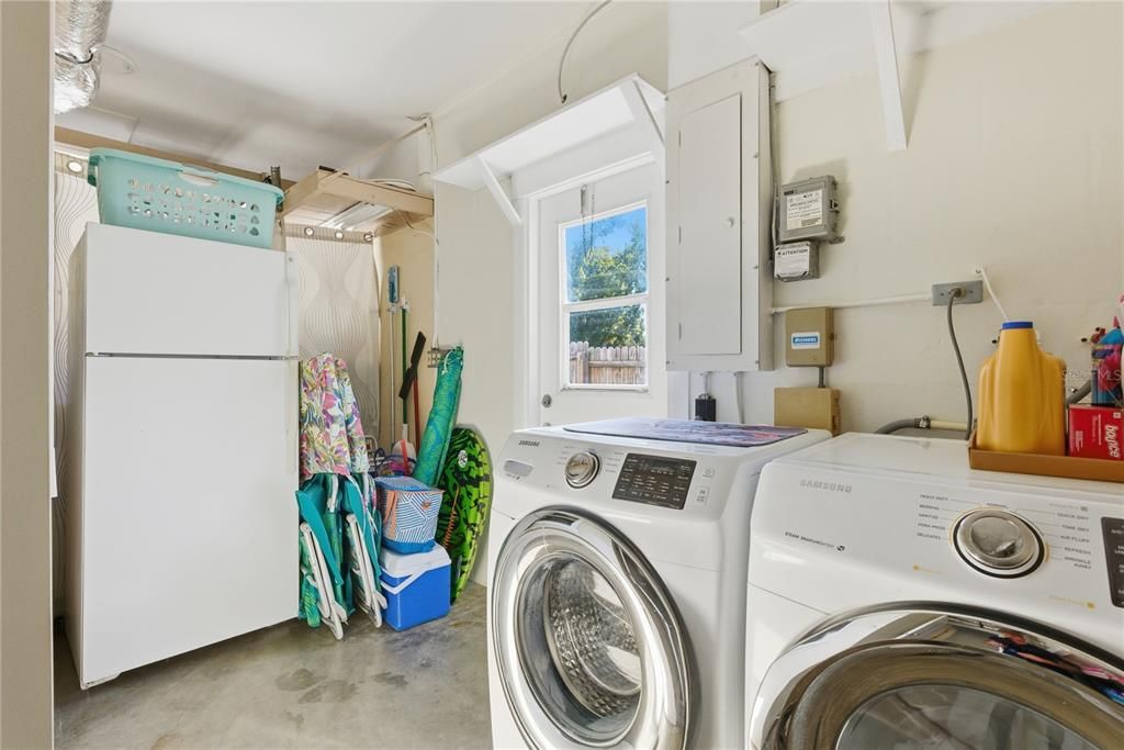 En Venta: $429,000 (3 camas, 2 baños, 1233 Pies cuadrados)