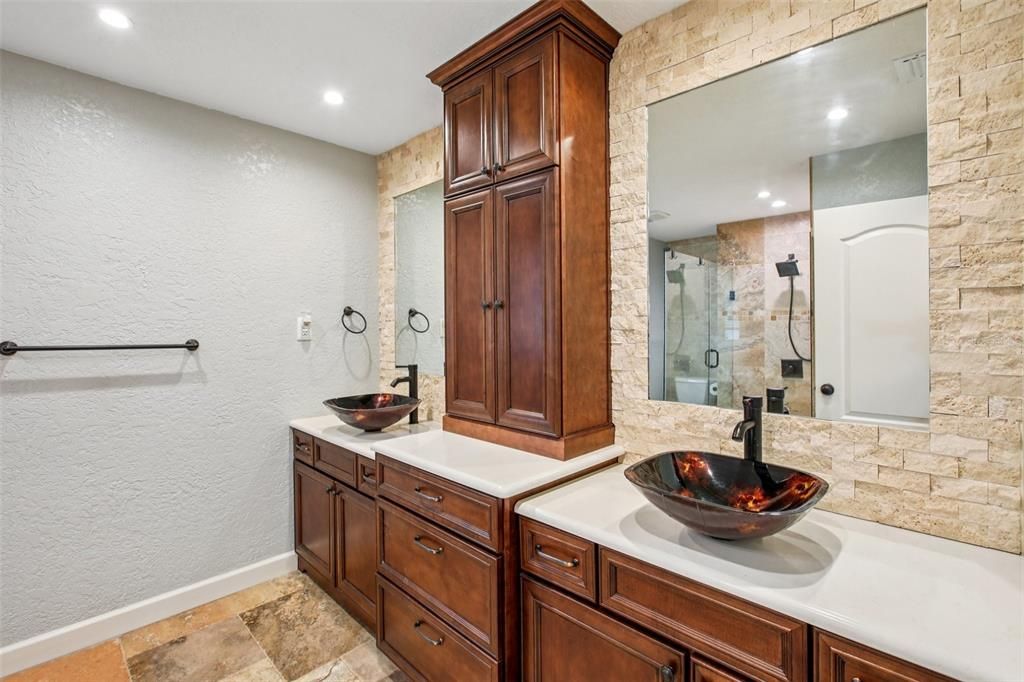 En Venta: $495,000 (4 camas, 3 baños, 2247 Pies cuadrados)