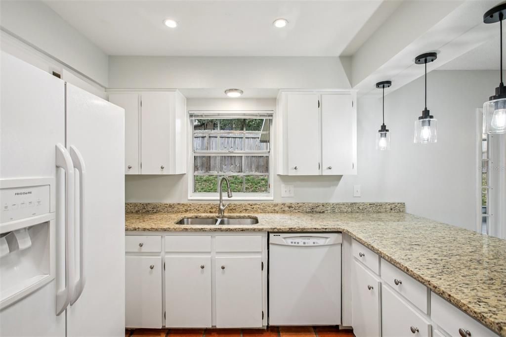 En Venta: $495,000 (4 camas, 3 baños, 2247 Pies cuadrados)