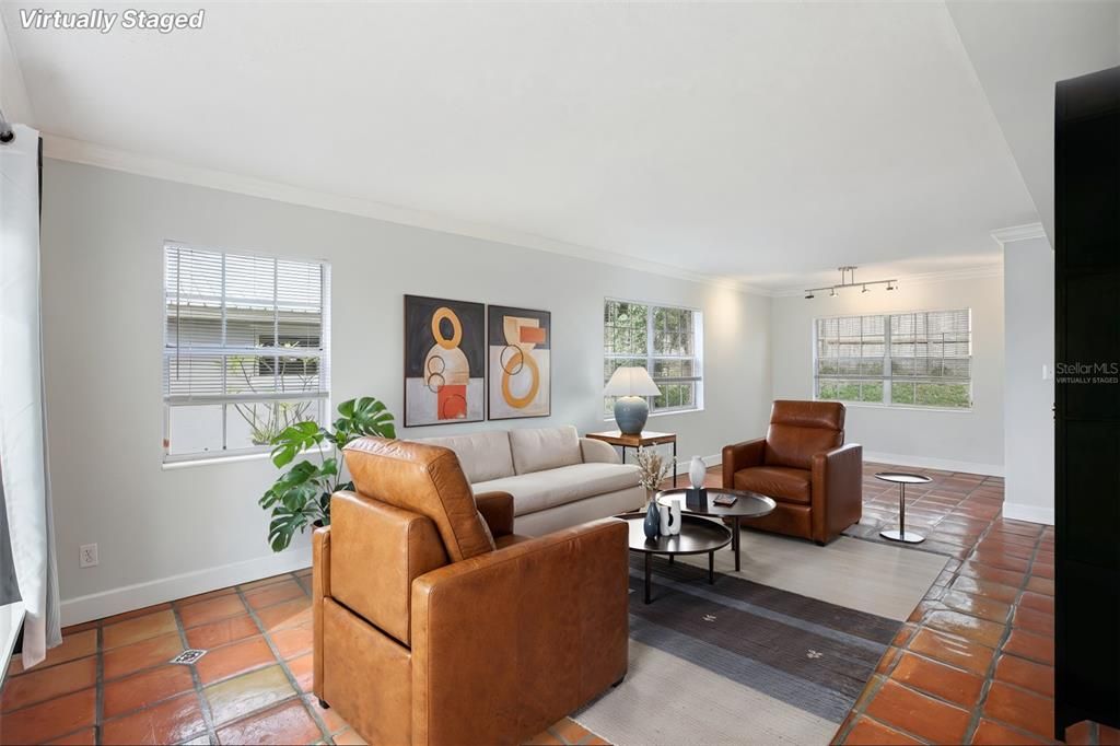 En Venta: $495,000 (4 camas, 3 baños, 2247 Pies cuadrados)