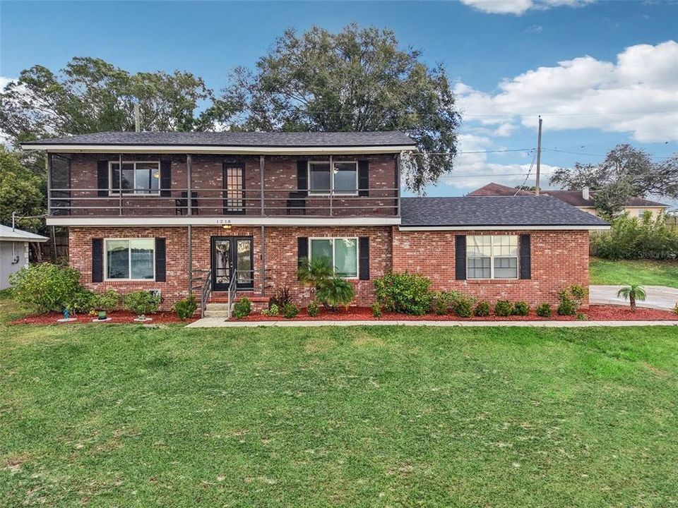 En Venta: $495,000 (4 camas, 3 baños, 2247 Pies cuadrados)